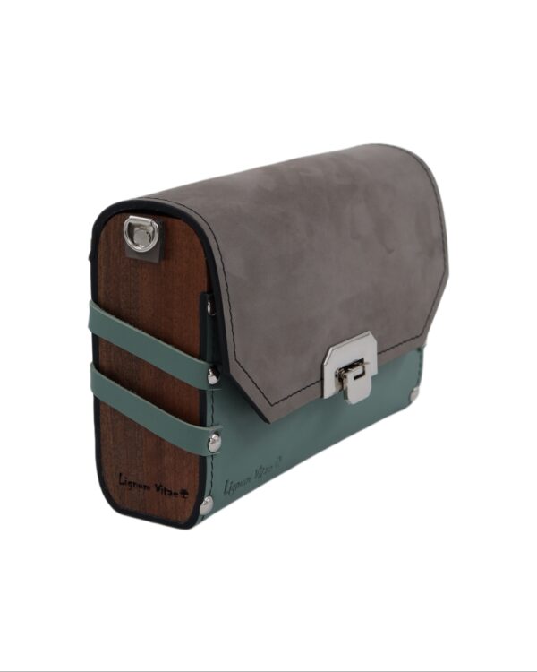 Torba od drveta i koze, zeleno mint siva koza drvo oraha, , drvene stranice, kozni sivi kais sa lancem