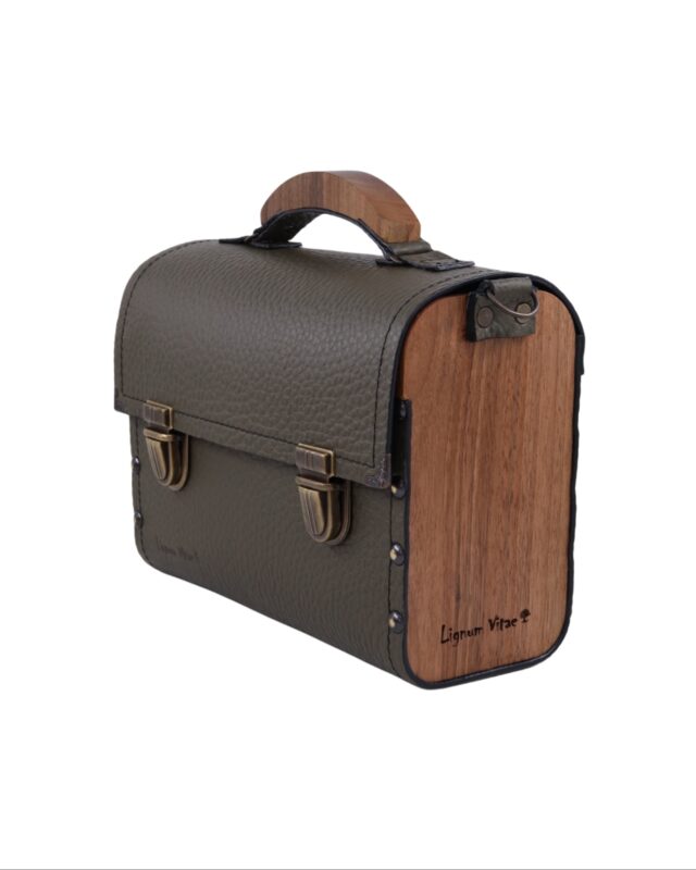 Picsart 25 08 22 23 22 52 322 muske-zenske-torbe